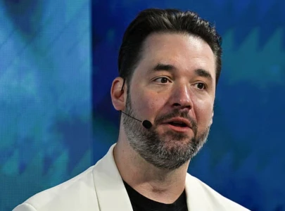 reddit co founder alexis ohanian warns much of the internet is now dead