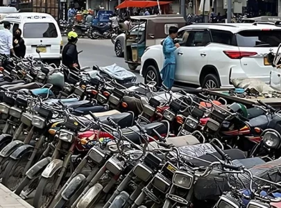 kmc parking now free for public across karachi