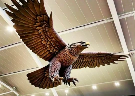 new zealand airport takes down hobbit themed eagle sculpture after 11 years aloft