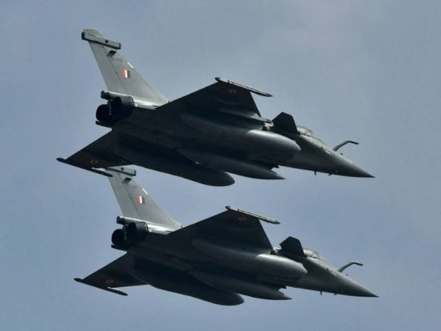 the indian air force s rafale fighter jets india and pakistan aircraft engaged in a dogfight on wednesday photo reuters the indian air force s rafale fighter jets india and pakistan aircraft engaged in a dogfight on wednesday photo reuters