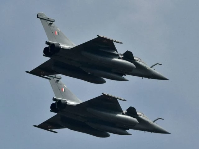 the indian air force s rafale fighter jets india and pakistan aircraft engaged in a dogfight on wednesday photo reuters the indian air force s rafale fighter jets india and pakistan aircraft engaged in a dogfight on wednesday photo reuters