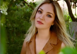 abby elliott reflects on snl firing ahead of the bear season 4 abby elliott reflects on snl firing ahead of the bear season 4