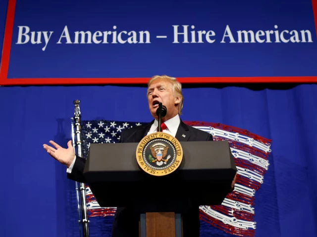 u s president donald trump speaks before signing an executive order directing federal agencies to recommend changes to a temporary visa program used to bring foreign workers to the united states to fill high skilled jobs during a visit to the world headquarters of snap on inc a tool manufacturer in kenosha wisconsin u s april 18 2017 photo reuters u s president donald trump speaks before signing an executive order directing federal agencies to recommend changes to a temporary visa program used to bring foreign workers to the united states to fill high skilled jobs during a visit to the world headquarters of snap on inc a tool manufacturer in kenosha wisconsin u s april 18 2017 photo reuters