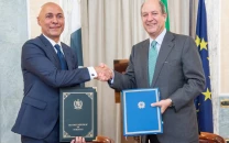 pakistan italy agree to visa free travel for diplomatic passports