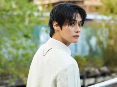 lee know joins fashion house in latest global campaign lee know joins fashion house in latest global campaign