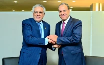 ishaq dar egyptian fm discuss regional developments in call