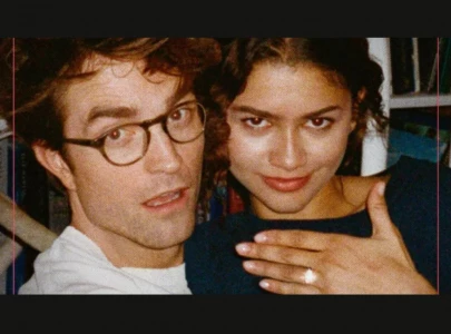 robert pattinson recalls first therapy session in candid interview with zendaya robert pattinson recalls first therapy session in candid interview with zendaya