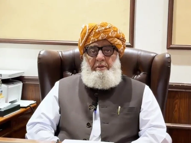 JUI-F chief urges government to recognise gravity of AJK protests, pursue reconciliation JUI-F chief urges government to recognise gravity of AJK protests, pursue reconciliation