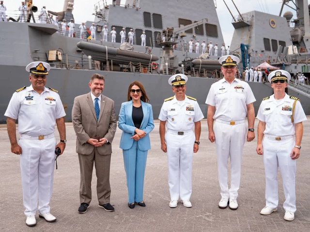 us charge d affaires natalie baker visits karachi