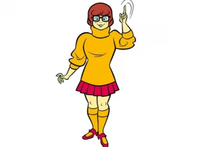 scooby doo velma voice star mindy cohn reveals cancer has returned after remission