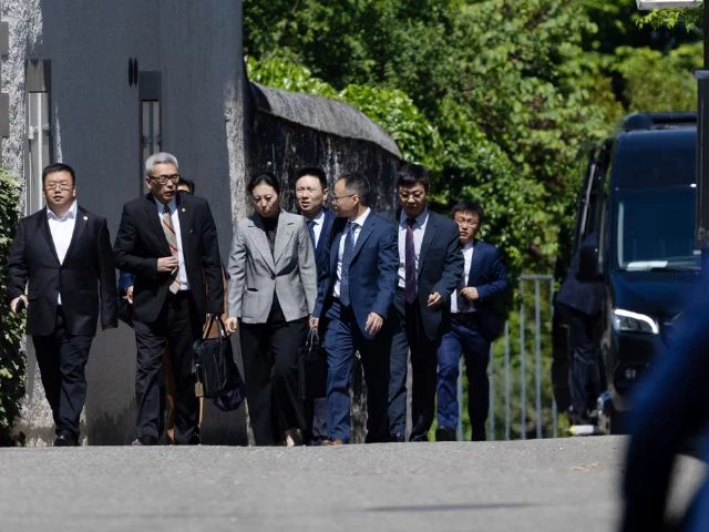 members of the chinese delegation leave a residence where trade talks between chinese and u s delegations take place in geneva switzerland may 10 2025 photo reuters members of the chinese delegation leave a residence where trade talks between chinese and u s delegations take place in geneva switzerland may 10 2025 photo reuters