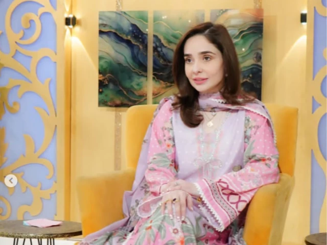 Juggun Kazim slams tourists for littering Murree-Nathia Gali trails | The Express Tribune Juggun Kazim slams tourists for littering Murree-Nathia Gali trails | The Express Tribune