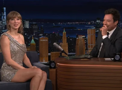 taylor swift shuts down super bowl halftime rumors it s not about travis