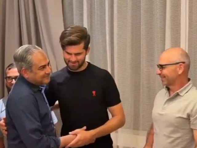 Naqvi meets Pakistan players ahead of high-stakes World Cup clash with India Naqvi meets Pakistan players ahead of high-stakes World Cup clash with India