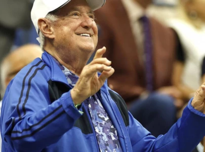 neil sedaka pop hitmaker behind breaking up is hard to do dies at 86