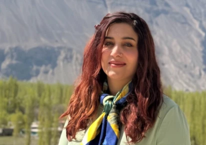Snowfall forces suspension of rescue efforts to recover Dr Asma Mushtaq's body from Spantik