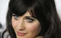 it takes place on christmas zooey deschanel on die hard