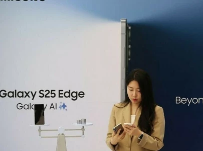 samsung unveils slimmest ai phone in bid to outclass apple samsung unveils slimmest ai phone in bid to outclass apple