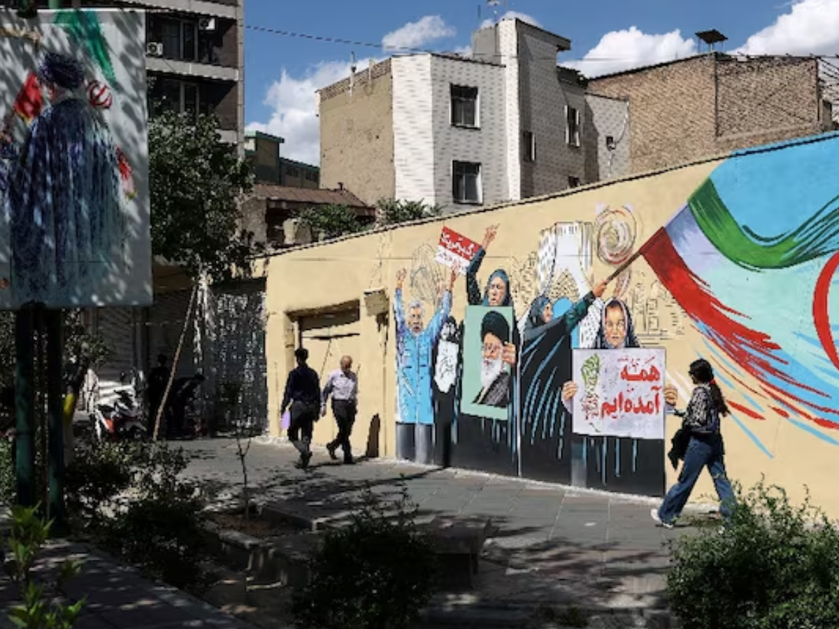 US-Iran deadlock deepens as Hormuz standoff fuels risk of renewed conflict