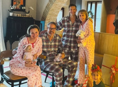 ryan seacrest reflects on first christmas without his father