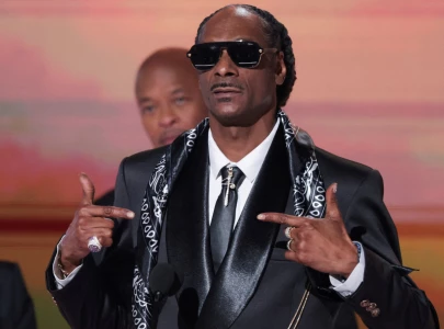 snoop dogg headlines netflix s nfl christmas halftime show with star studded holiday spectacle