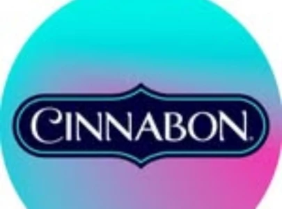 cinnabon worker fired after racist outburst at wisconsin customers