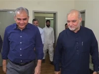 interior minister mohsin naqvi met jamaat e islami ji chief hafiz naeemur rehman at the party s headquarters in mansoorah screengrab