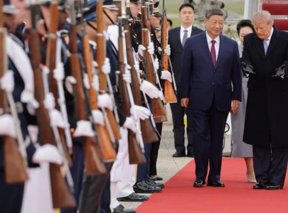 trump welcomes xi to washington looking for a trade win trump welcomes xi to washington looking for a trade win