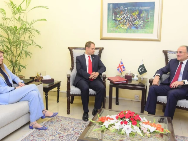 finance minister muhammad aurangzeb during a meeting with uk parliamentary under secretary of state for the middle east north africa afghanistan and pakistan menap hamish falconer and british high commissioner jane marriott along with senior officials from both sides at the finance division photo x finance minister muhammad aurangzeb during a meeting with uk parliamentary under secretary of state for the middle east north africa afghanistan and pakistan menap hamish falconer and british high commissioner jane marriott along with senior officials from both sides at the finance division photo x