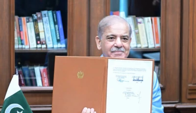 prime minister shehbaz sharif signs the islamabad memorandum of understanding mou as a mediator photo pmo prime minister shehbaz sharif signs the islamabad memorandum of understanding mou as a mediator photo pmo