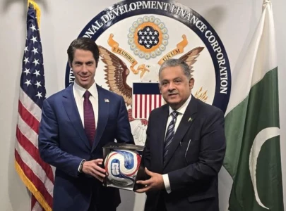 pakistan envoy gifts fifa world cup football trionda to us idfc chief pakistan envoy gifts fifa world cup football trionda to us idfc chief