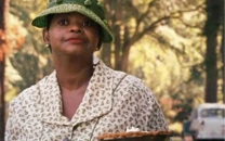 octavia spencer offers musk s doge staff the help s special pie octavia spencer offers musk s doge staff the help s special pie