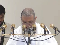 sheikh ali al hudhaify delivering the 2026 hajj sermon at masjid namirah in the plains of arafat screengrab