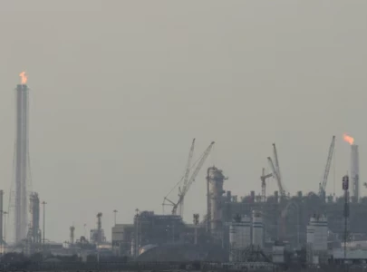 dozens injured 18 missing after blast during restart at giant qatar lng site