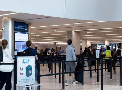 airline ticket prices may stay high as carriers bank fuel relief from iran deal