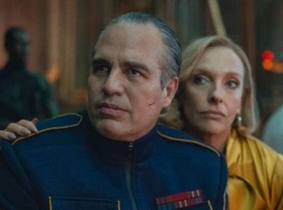 bong joon ho clarifies mark ruffalo s mickey 17 villain isn t modeled after trump bong joon ho clarifies mark ruffalo s mickey 17 villain isn t modeled after trump