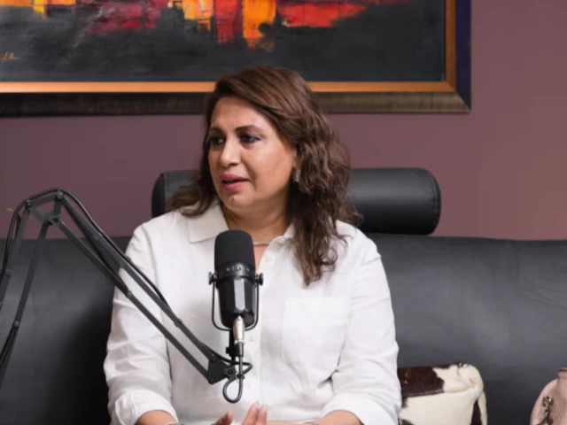 Huma Tahir says society judges women for being strong, trying to lead
