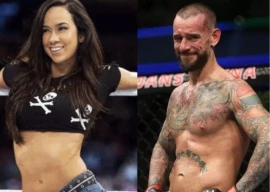 aj lee makes wwe return on smackdown after a decade away aj lee makes wwe return on smackdown after a decade away