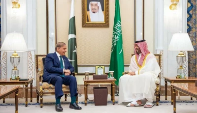 prime minister shehbaz sharif meets saudi crown prince mohammed bin salman in makkah during an official visit to saudi arabia on june 6 2025 photo saudi press agency