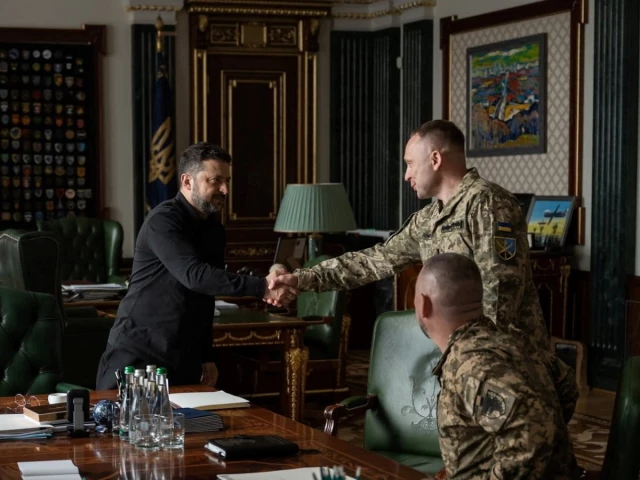 ukraine s president volodymyr zelenskiy meets with major general mykhailo drapatyi amid russia s attack on ukraine in kyiv ukraine july 20 2026 photo ukrainian presidential press service via reuters ukraine s president volodymyr zelenskiy meets with major general mykhailo drapatyi amid russia s attack on ukraine in kyiv ukraine july 20 2026 photo ukrainian presidential press service via reuters