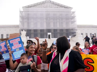 federal judge blocks trump s order to limit birthright citizenship