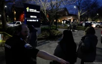 us federal agents shoot wound two