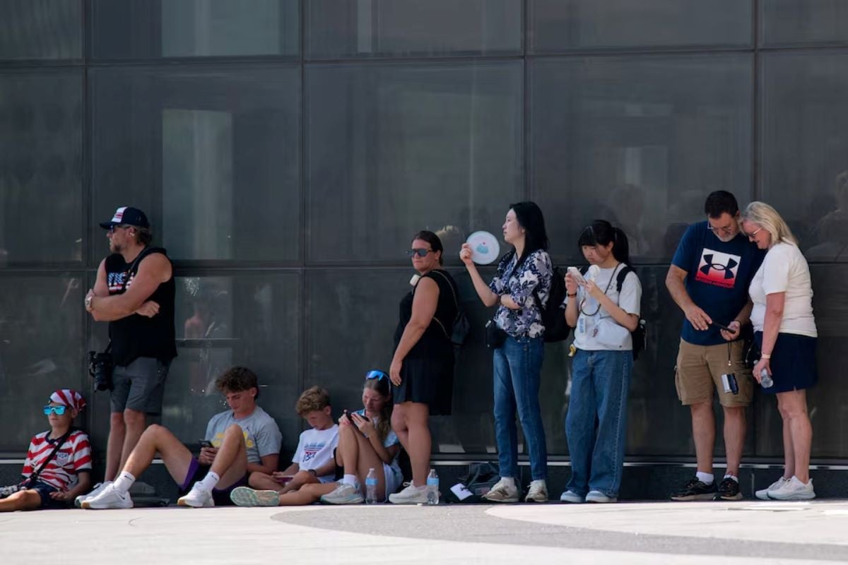 Heatwave spreads across eastern US ahead of July 4 holiday weekend