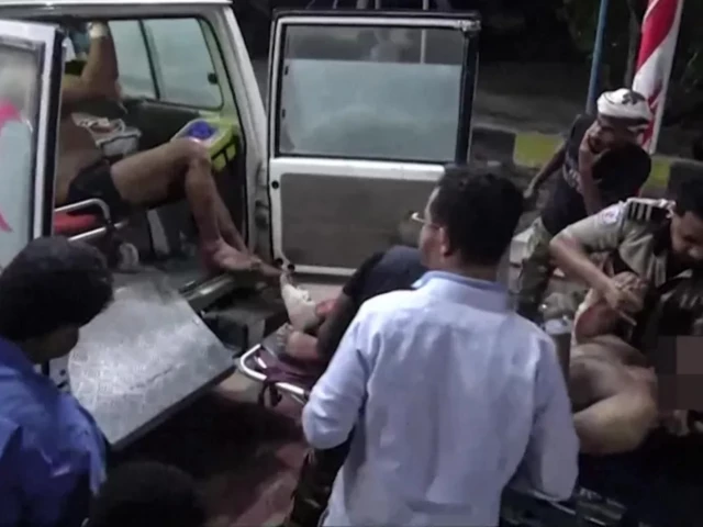 a handout screengrab taken from a video released by houthi affiliated al masirah tv shows persons injured in us strikes arriving by ambulance at a hospital following us air strikes on april 18 2025 photo al masirah tv via afp a handout screengrab taken from a video released by houthi affiliated al masirah tv shows persons injured in us strikes arriving by ambulance at a hospital following us air strikes on april 18 2025 photo al masirah tv via afp
