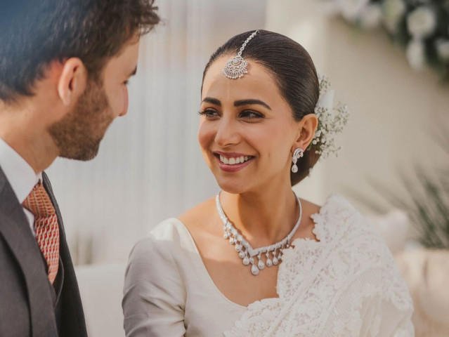 ushna shah makes instagram comeback with more glimpses from her wedding