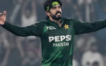 ex captain amir sohail defends usman tariq s unique bowling action