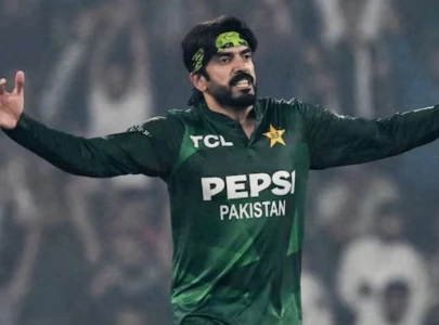 ex captain amir sohail defends usman tariq s unique bowling action