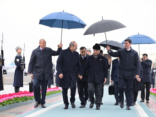 prime minister of uzbekistan abdulla aripov receives prime minister shehbaz sharif upon arrival in tashkent on february 25 2025 photo pid