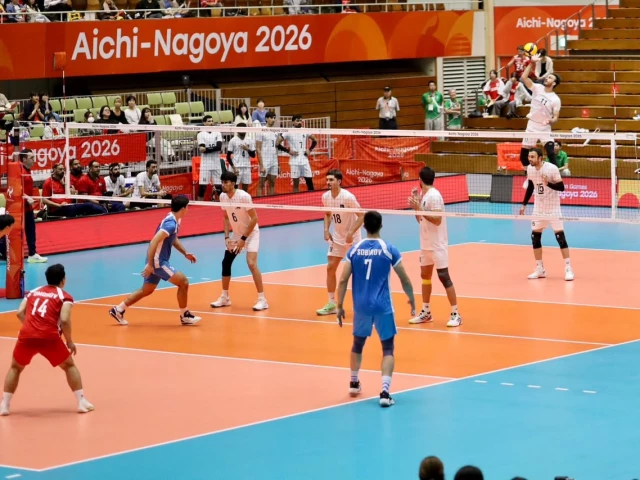 Pakistan whip Uzbekistan to reach quarters