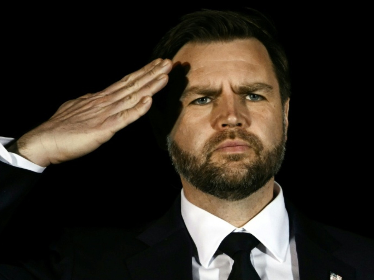 JD Vance navigates Iran policy amid potential 2028 Republican primary ambitions